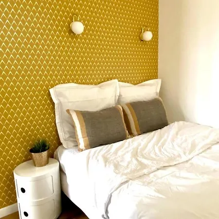 Apartment Charming Floor Near Montmartre